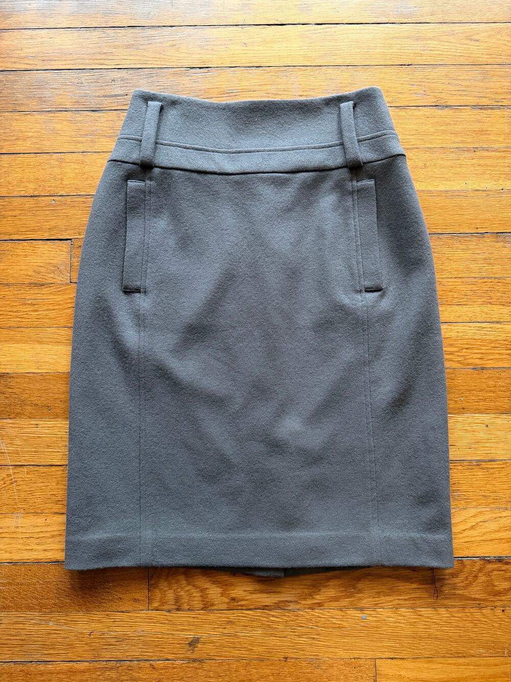 CLUB MONACO Gray Wool Pencil Skirt sz 6